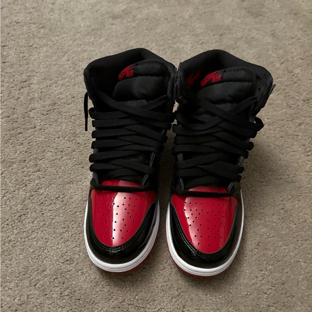 Jordan Air 1 Retro High OG Black Red Sneakers
